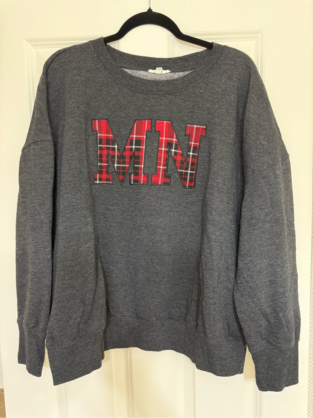⚡️Maurice’s sz XXL⚡️like new Sweatshirt with Red Plaid 'MN' Applique